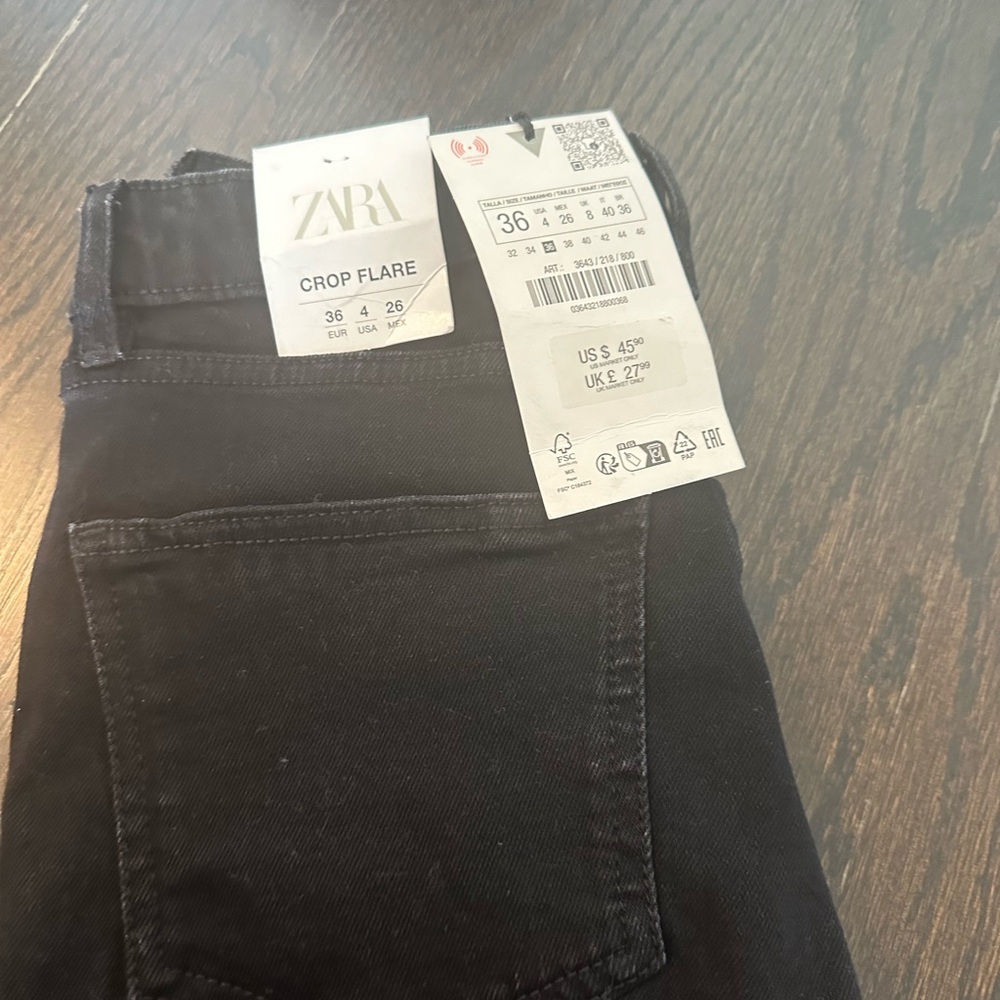 Brand new never worn black Zara crop flare jeans